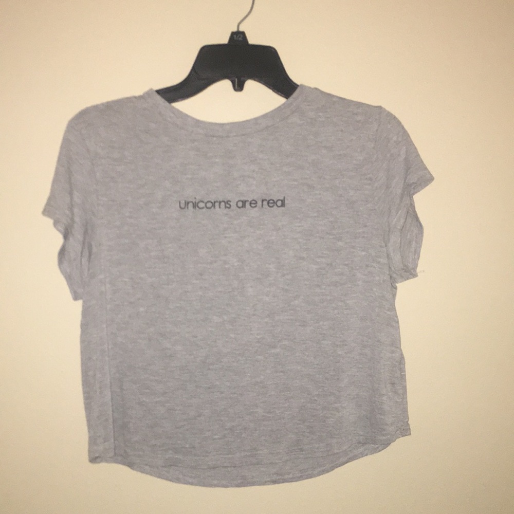 “unicorns are real” Crop Top